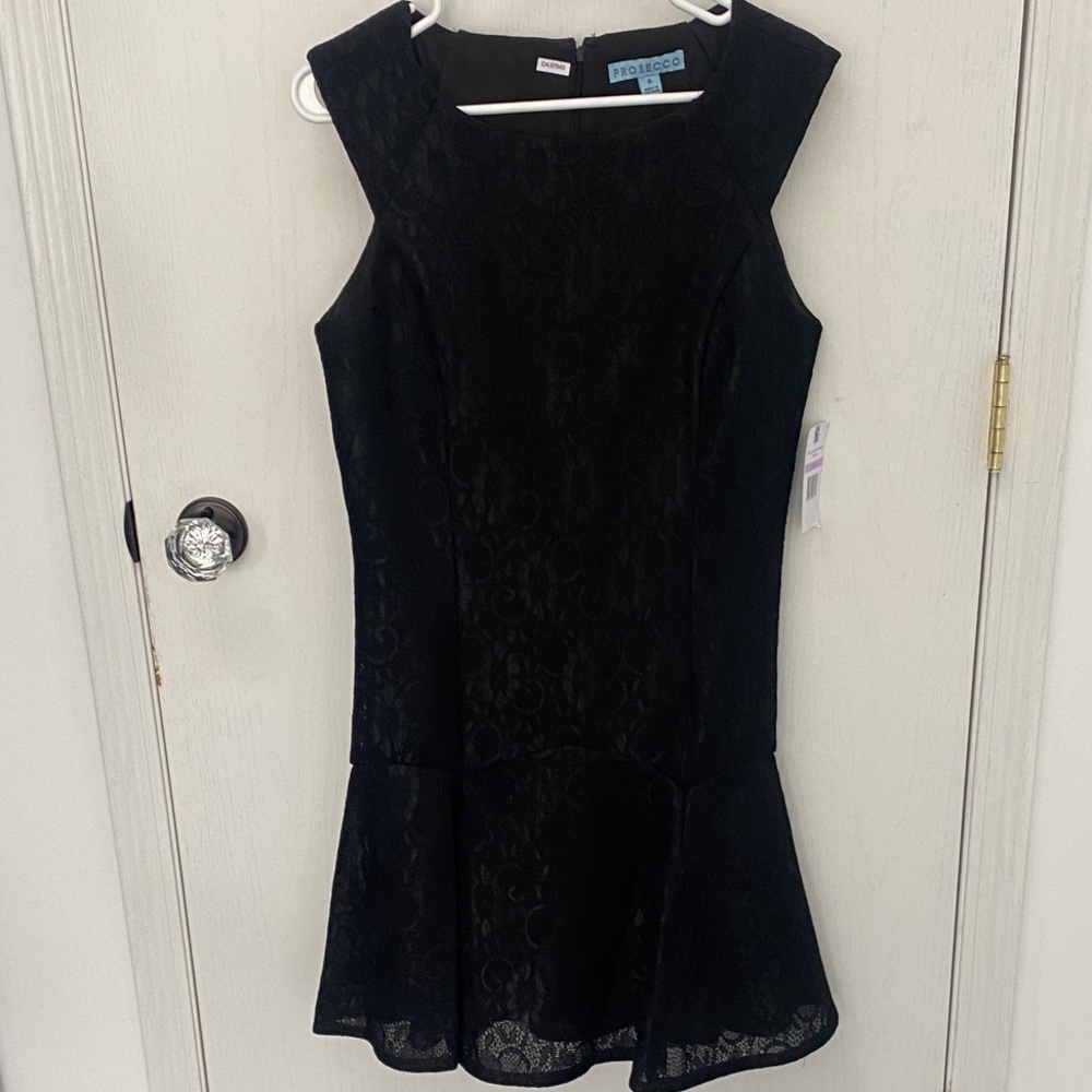 Chic Black Lace Dress